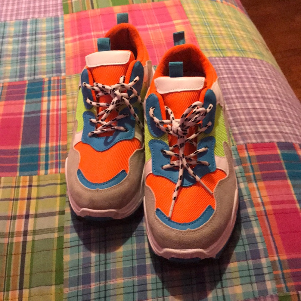 Yoki Fashion Sneakers